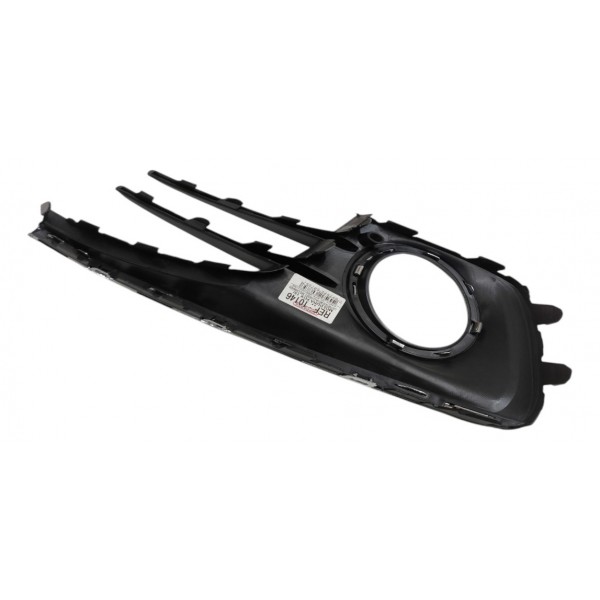 Moldura Direita Parachoque Milha Vw Fox Spacefox 2015 A 2018 Cromado/preto Direito