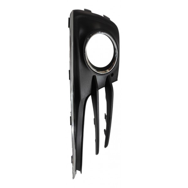 Moldura Direita Parachoque Milha Vw Fox Spacefox 2015 A 2018 Cromado/preto Direito