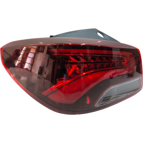 Lanterna Esquerda Onix Hatch 2020 2021 2022 A 2024 Com Led Esquerdo/motorista Vermelho