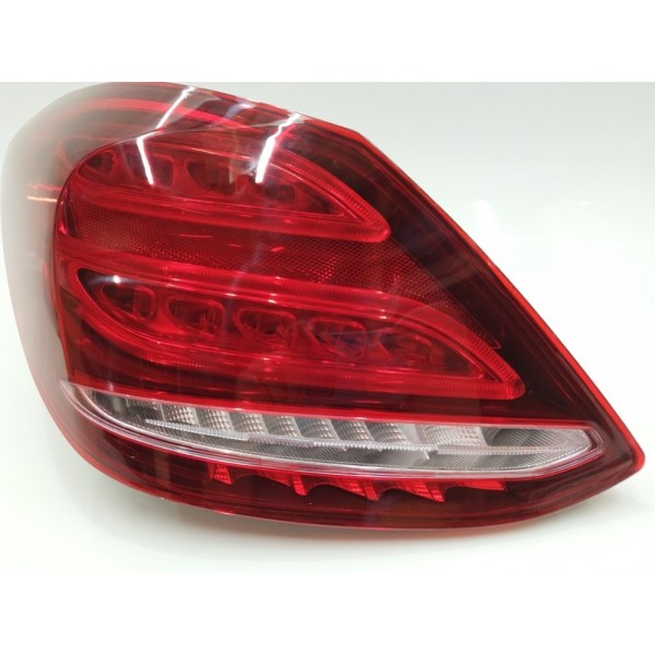 Lanterna Traseira Esquerda Mercedes C180 C200 2015 2016 2017 Esquerdo Vermelho